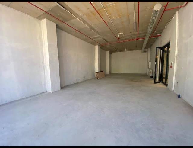 112M² RETAIL TO LET IN CLAREMONT